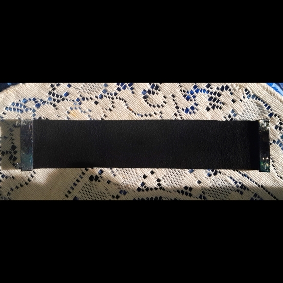 GUESS Colorful Glitter Sparkly Bedazzled Bling Crystal Magnetic Cuff Bracelet - Picture 9 of 11